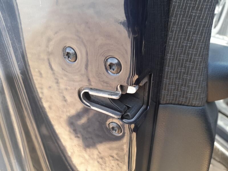 Recambio de cerradura puerta delantera izquierda para bmw 2 active tourer (f45) 218 i referencia OEM IAM 51217281931  