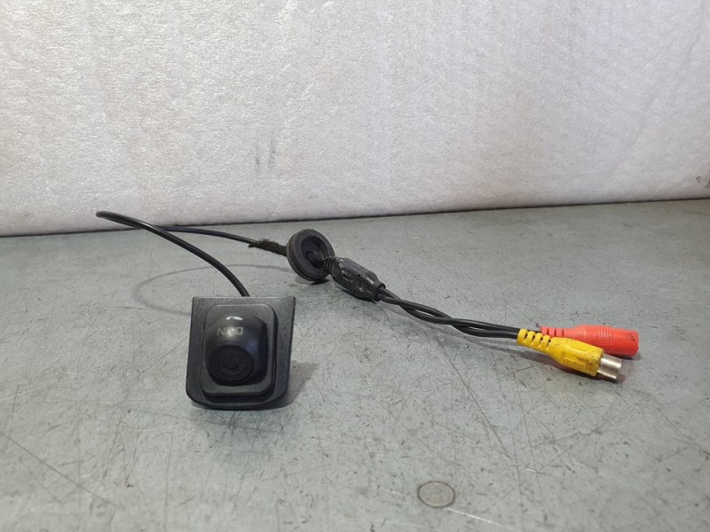 Recambio de camara vision trasera para toyota prius+ advance referencia OEM IAM 8679047060  