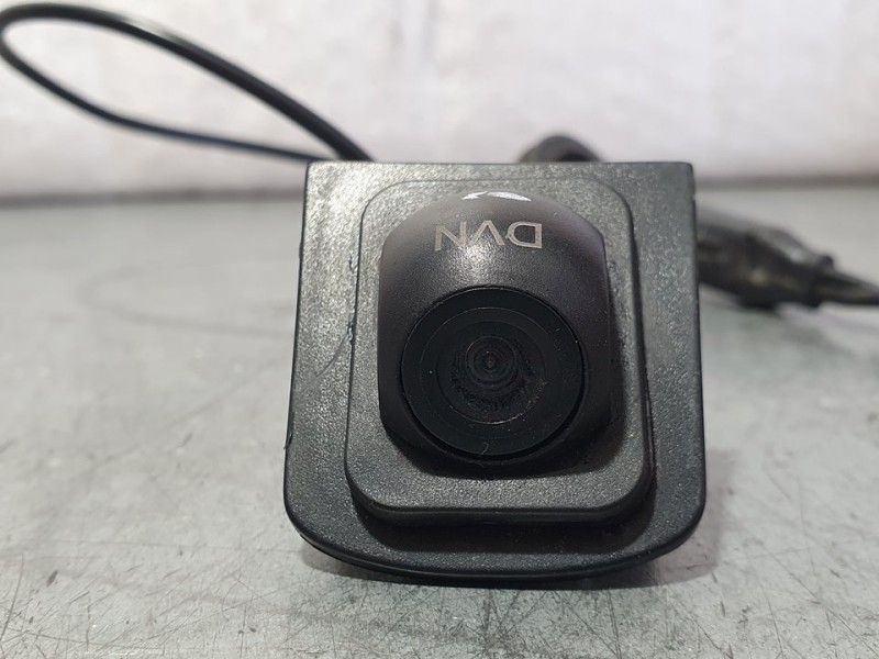 Recambio de camara vision trasera para toyota prius+ advance referencia OEM IAM 8679047060  