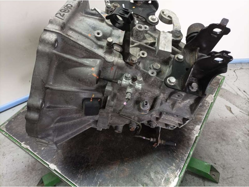 Recambio de caja cambios para toyota auris touring sports (e18) active referencia OEM IAM 12EPP301517C 3030002400 6VELOCIDADES