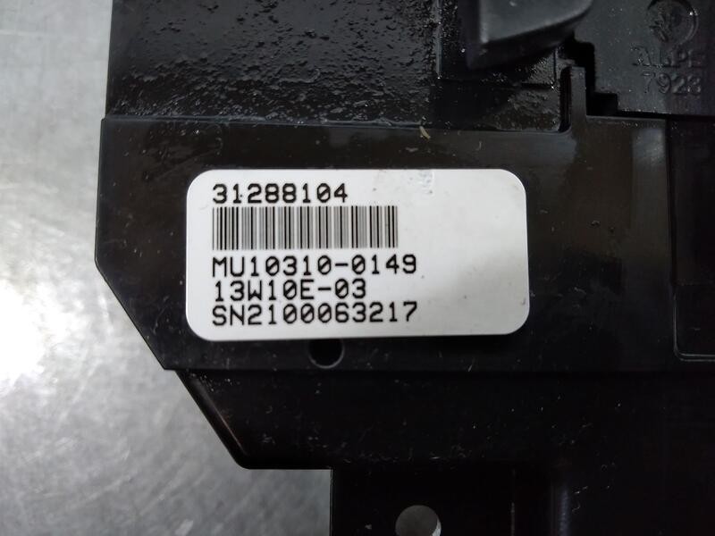 Recambio de mando climatizador para volvo v40 hatchback (525) d3 referencia OEM IAM 31288104  