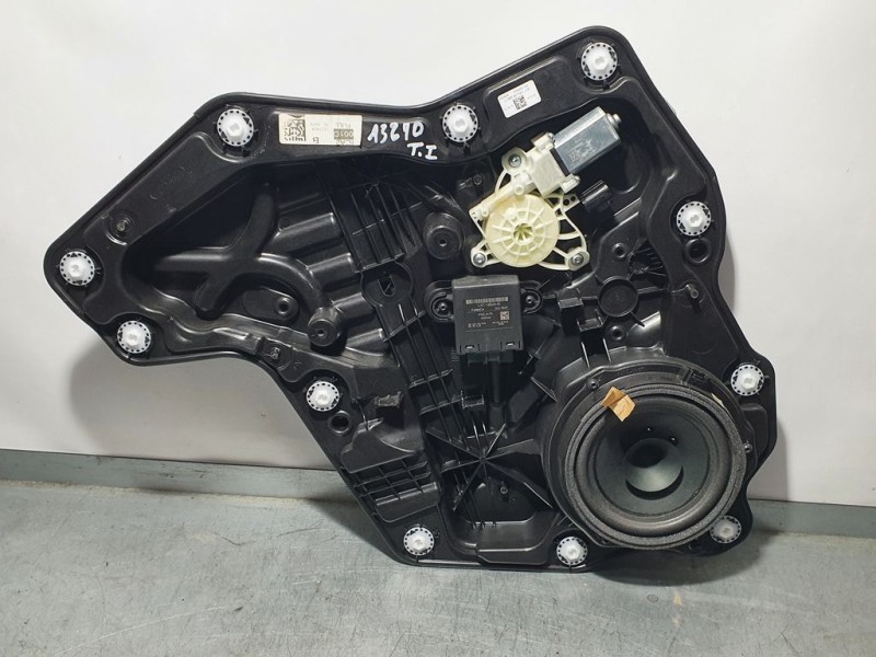 Recambio de elevalunas trasero izquierdo para ford fiesta (ce1) titanium referencia OEM IAM L1BBA27001CB  ELECTRICO 2 PINS