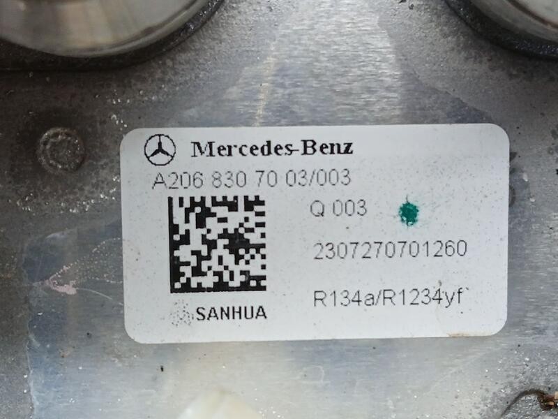 Recambio de enfriador a/a para mercedes-benz clase c (w206) c 300 de (206.208) referencia OEM IAM A206830703 SANHUA 230727070126
