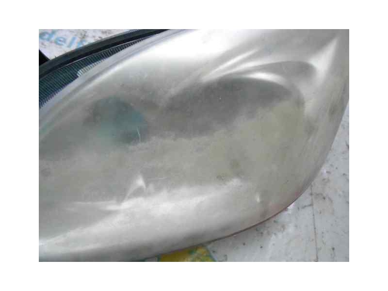 Recambio de faro izquierdo para toyota corolla (e12) 1.6 linea sol berlina 3/5 referencia OEM IAM 8117013300  TOCADO