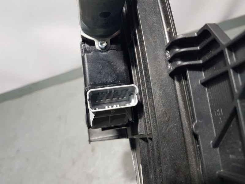 Recambio de elevalunas trasero derecho para peugeot 2008 (p1) gt referencia OEM IAM 9830002480  ELÉCTRICO 6 PINS