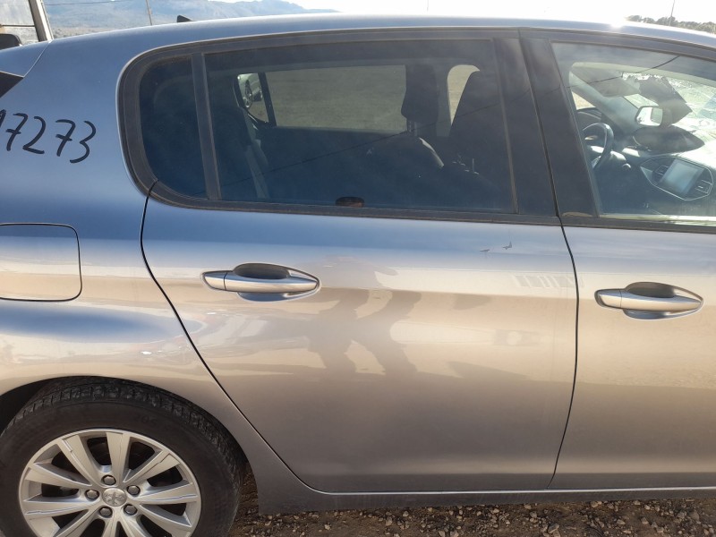 Recambio de puerta trasera derecha para peugeot 308 ii (lb_, lp_, lw_, lh_, l3_) 1.6 hdi 100 referencia OEM IAM 9802165580  