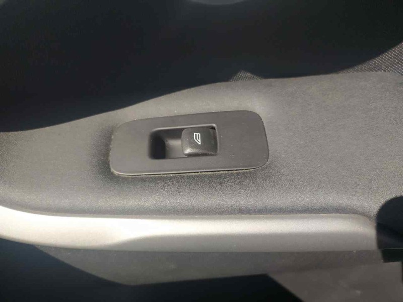 Recambio de mando elevalunas delantero derecho para volvo v40 hatchback (525) d3 referencia OEM IAM 31394840  