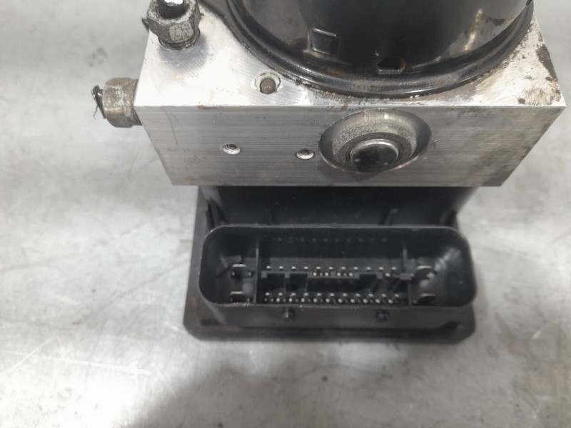 Recambio de abs para opel zafira b cosmo referencia OEM IAM 13244860 ATE 0020602874