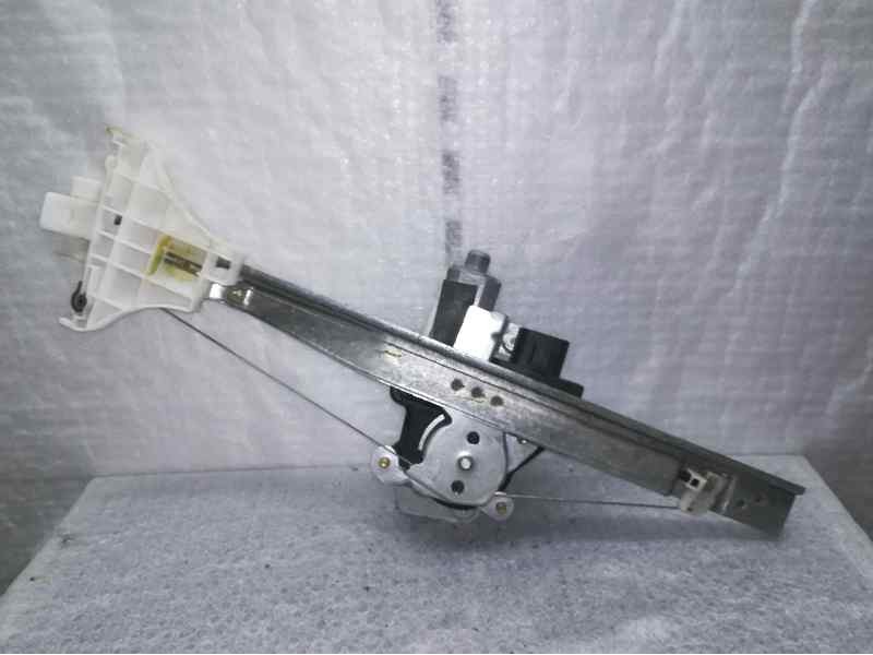 Recambio de elevalunas trasero izquierdo para ford mondeo berlina (ge) referencia OEM IAM 0130821773 8 PINS ELECTRICO 