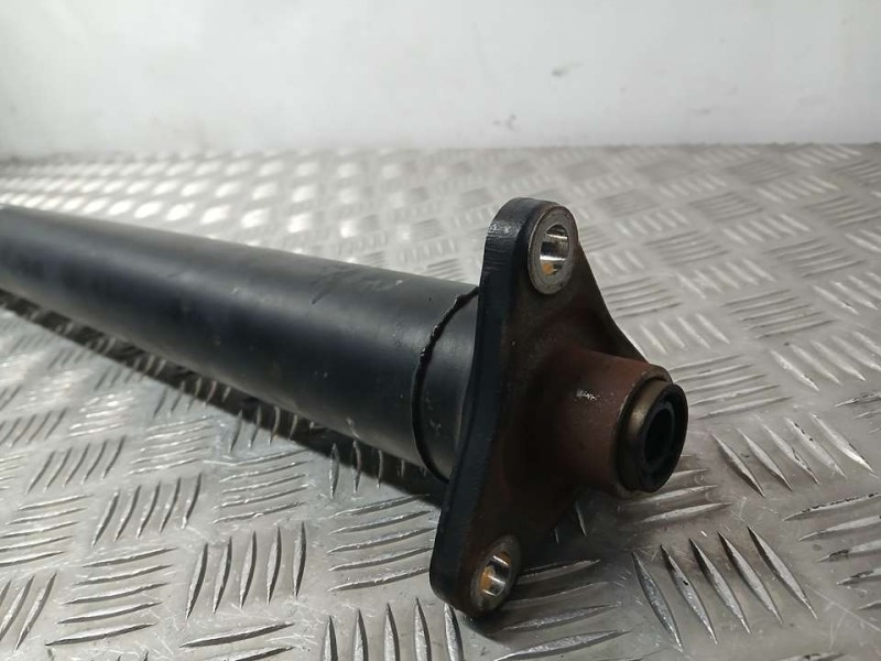 Recambio de transmision central para bmw serie 1 lim. 5-trg. (f20) 116d referencia OEM IAM 864183503 72883810 TRASERA