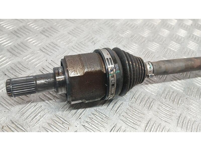 Recambio de transmision delantera derecha para hyundai i20 active klass referencia OEM IAM 49501C8500  