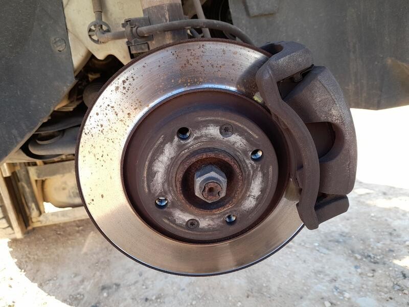 Recambio de mangueta delantera derecha para citroën c4 cactus 1.2 vti 82 referencia OEM IAM 1607557580  