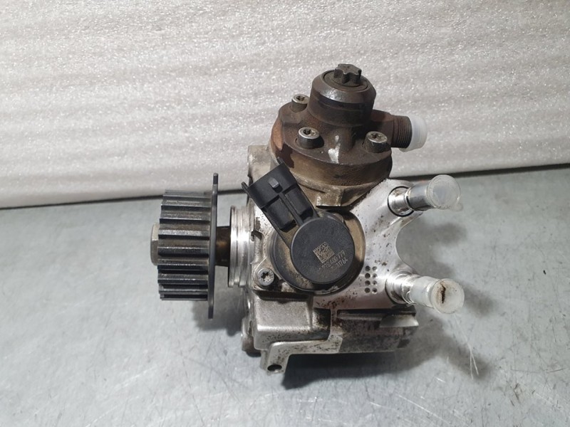 Recambio de bomba alta presion para citroën c3 1.6 blue-hdi fap referencia OEM IAM 9811347380 0445010739 BOSCH