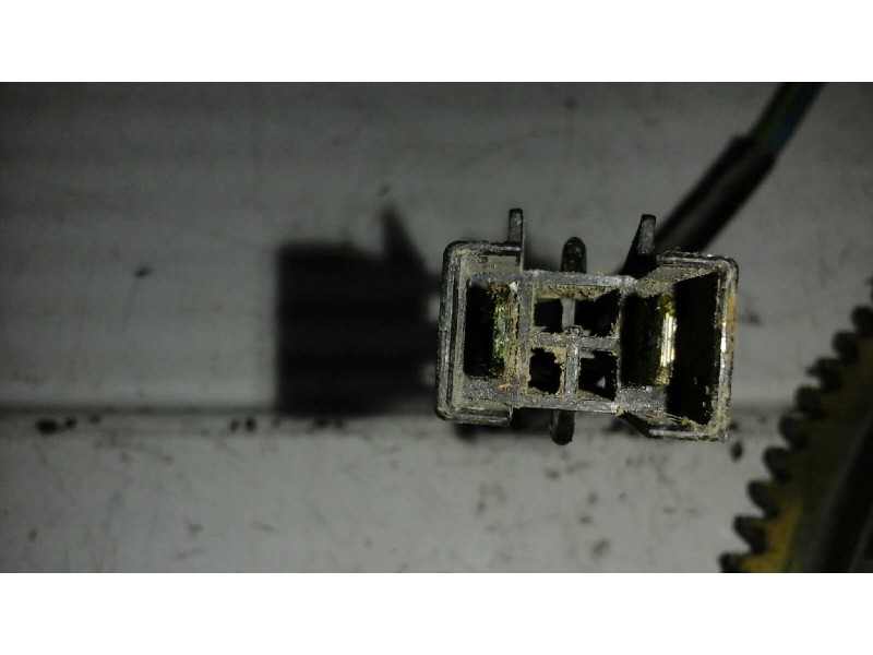 Recambio de elevalunas delantero izquierdo para ford sierra berlina cl referencia OEM IAM  2 PINS ELECTRICO