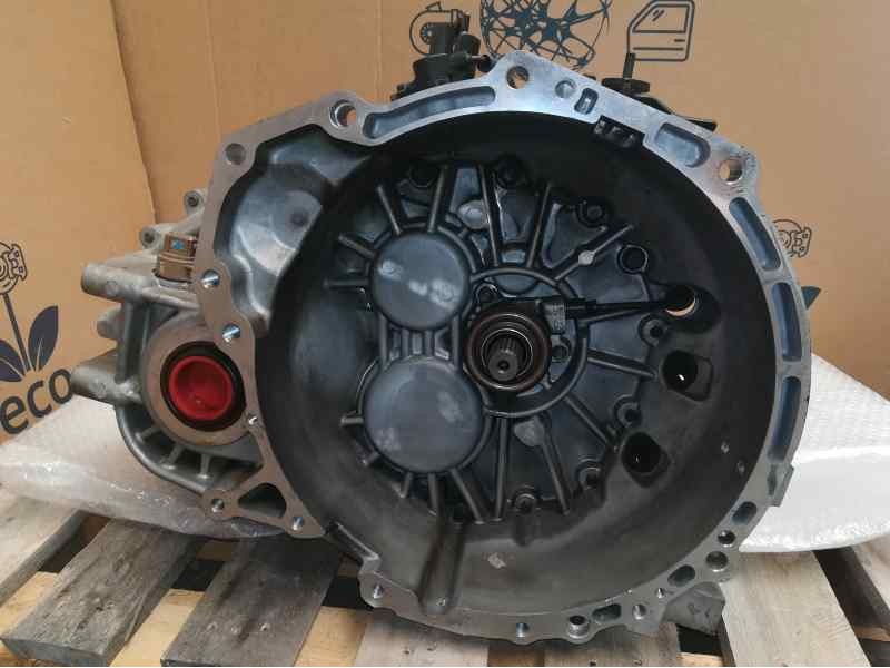 Recambio de caja cambios para kia carnival 2.9 crdi vgt ex i referencia OEM IAM 4300038050 Y061212325 5 VELOCIDADES
