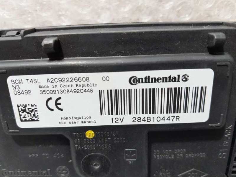 Recambio de modulo electronico para dacia sandero stepway referencia OEM IAM 284B10447R A2C92226608 CONTINENTAL