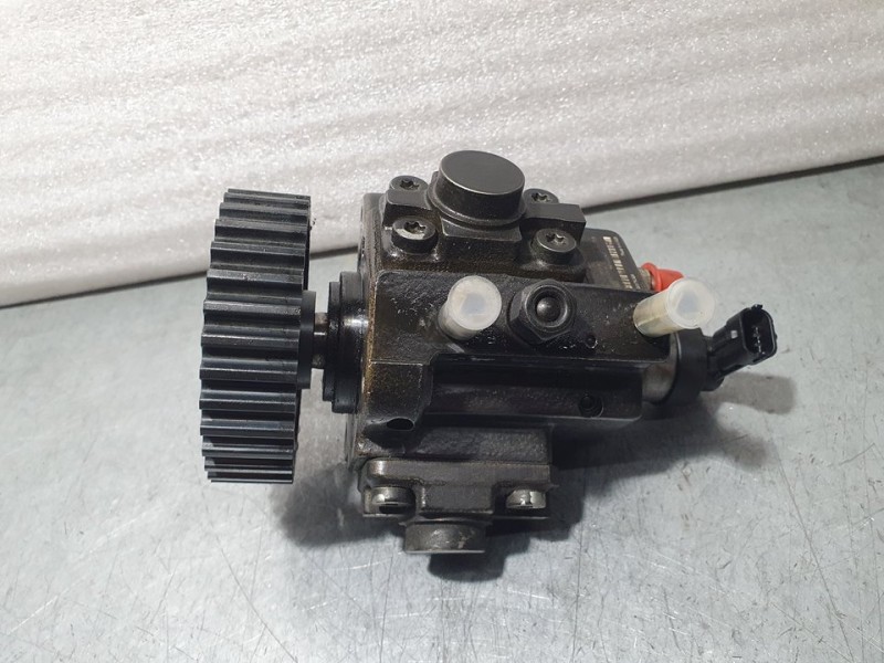 Recambio de bomba alta presion para opel antara cosmo 4x4 referencia OEM IAM 96440341 0445010142 BOSCH