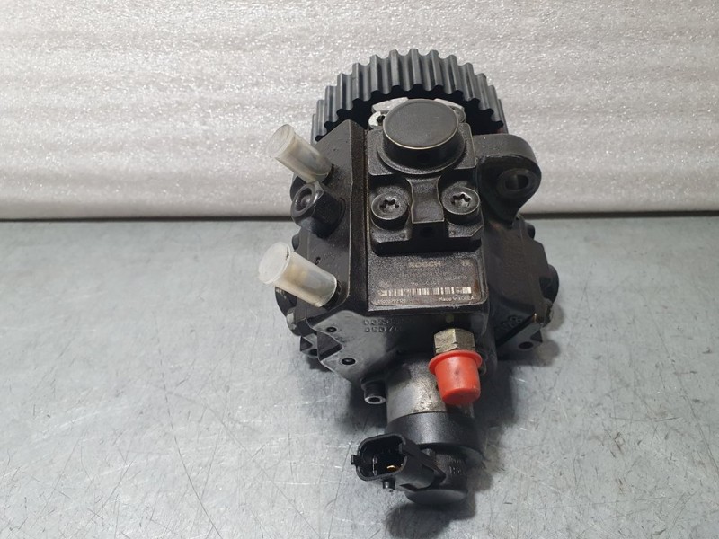 Recambio de bomba alta presion para opel antara cosmo 4x4 referencia OEM IAM 96440341 0445010142 BOSCH