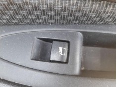 Recambio de mando elevalunas delantero derecho para bmw 2 active tourer (f45) 218 i referencia OEM IAM 61319208107  