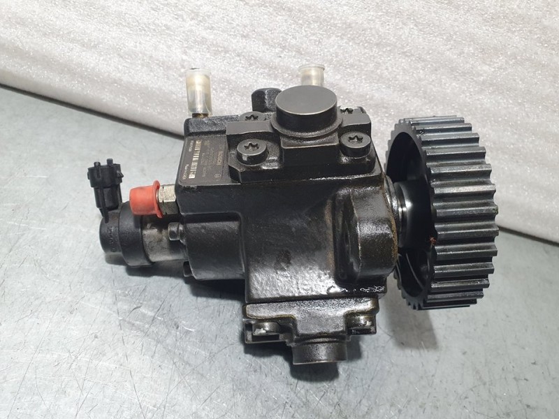 Recambio de bomba alta presion para opel antara cosmo 4x4 referencia OEM IAM 96440341 0445010142 BOSCH
