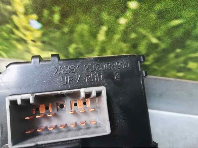 Recambio de mando limpia para kia rio basic referencia OEM IAM 202008910  