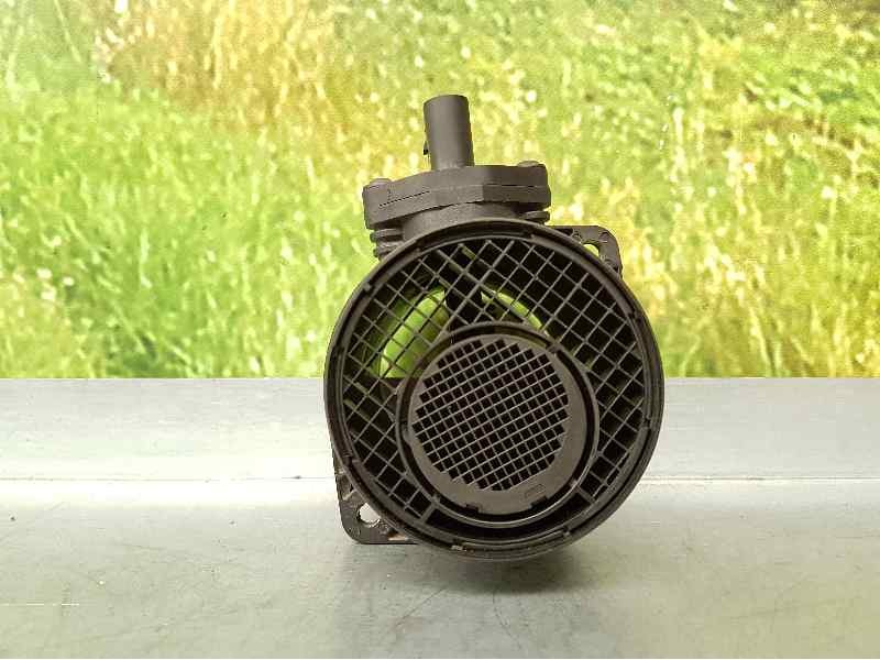 Recambio de caudalimetro para volkswagen passat variant (3b6) advance referencia OEM IAM 074906461B 0281002461 BOSCH