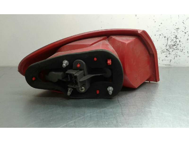 Recambio de piloto trasero derecho para alfa romeo 147 (190) 1.6 t.spark distinctive referencia OEM IAM 0046556348  EXTERIOR