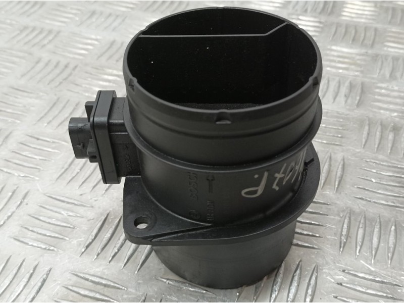 Recambio de caudalimetro para volkswagen crafter caja cerrada caja cerrada 35, batalla mediana referencia OEM IAM 03L906461A 028