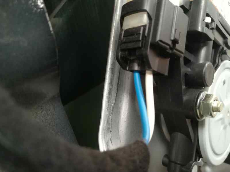 Recambio de elevalunas delantero derecho para kia carnival 2.9 crdi vgt ex i referencia OEM IAM 824604D000 ELECTRICO 2 PINS