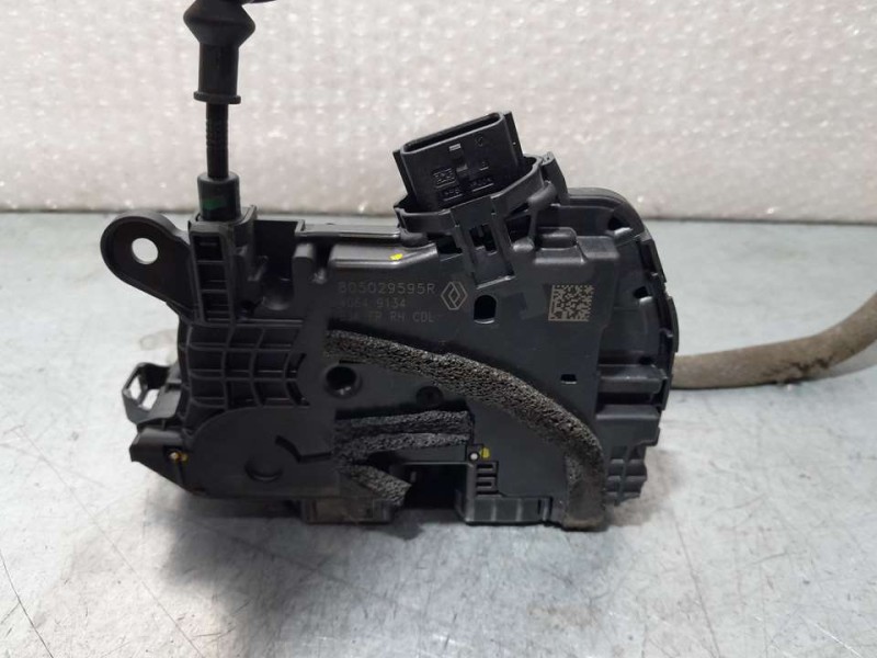 Recambio de cerradura puerta delantera derecha para renault clio v edition one referencia OEM IAM 805029595R  4 PINES