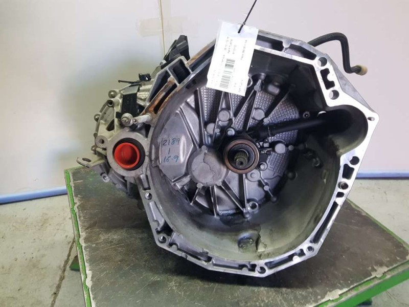 Recambio de caja cambios para renault scenic iii dynamique referencia OEM IAM TL4018 S110110 6VELOCIDADES