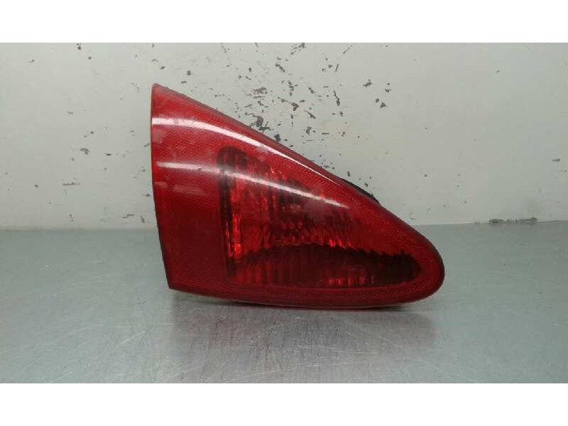 Recambio de piloto trasero izquierdo para alfa romeo 147 (190) 1.6 t.spark distinctive referencia OEM IAM 0046556346  INTERIOR