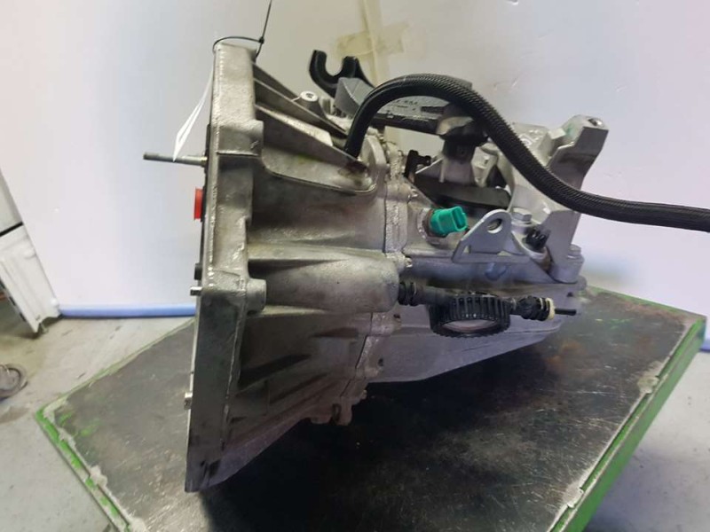 Recambio de caja cambios para renault scenic iii dynamique referencia OEM IAM TL4018 S110110 6VELOCIDADES