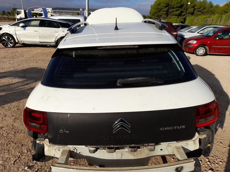 Recambio de porton trasero para citroën c4 cactus 1.2 vti 82 referencia OEM IAM 9800805380  