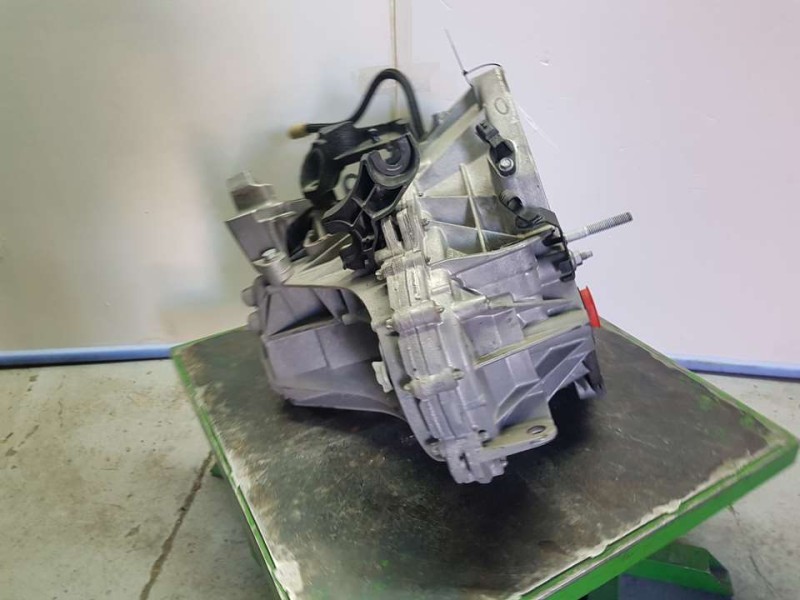 Recambio de caja cambios para renault scenic iii dynamique referencia OEM IAM TL4018 S110110 6VELOCIDADES