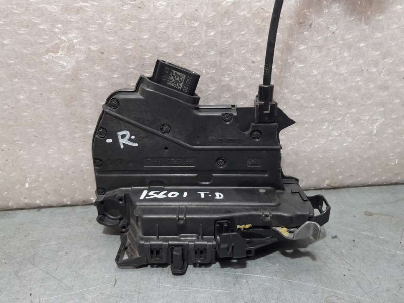 Recambio de cerradura puerta trasera derecha para renault clio v edition one referencia OEM IAM 825007311R 40749134 4 PINES