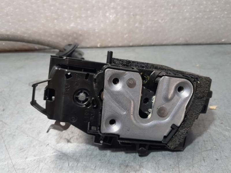 Recambio de cerradura puerta trasera derecha para renault clio v edition one referencia OEM IAM 825007311R 40749134 4 PINES