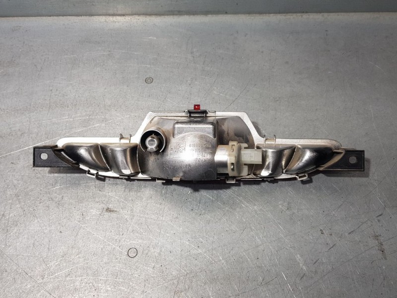 Recambio de piloto trasero central para peugeot 208 active referencia OEM IAM 9674308980  PARAGOLPES