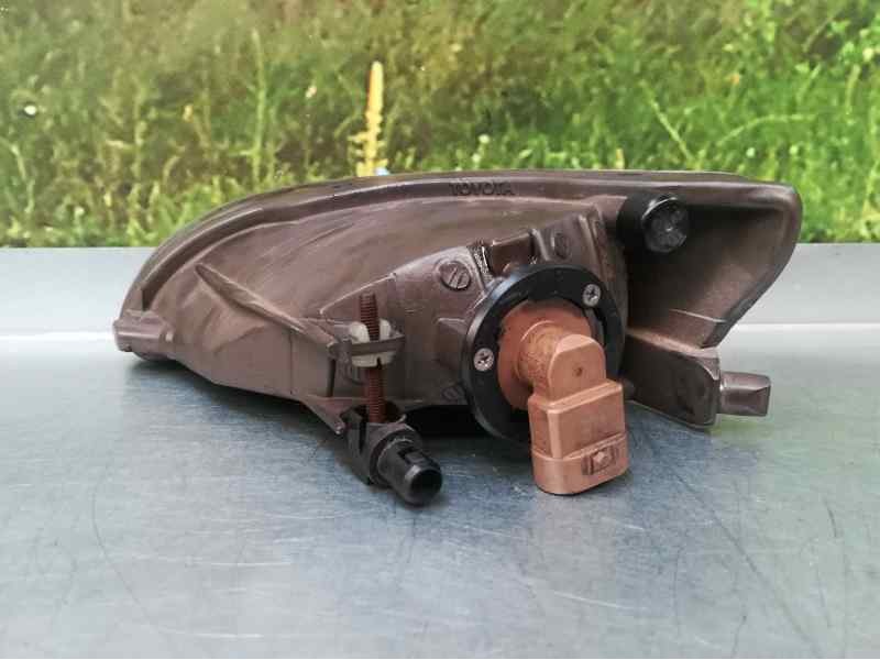 Recambio de faro antiniebla derecho para lexus rx 300(mcu35) luxury referencia OEM IAM 8121048020  