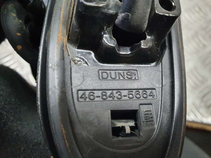 Recambio de retrovisor izquierdo para opel corsa e selective referencia OEM IAM 468435664  ELECTRICO 3 CABLES