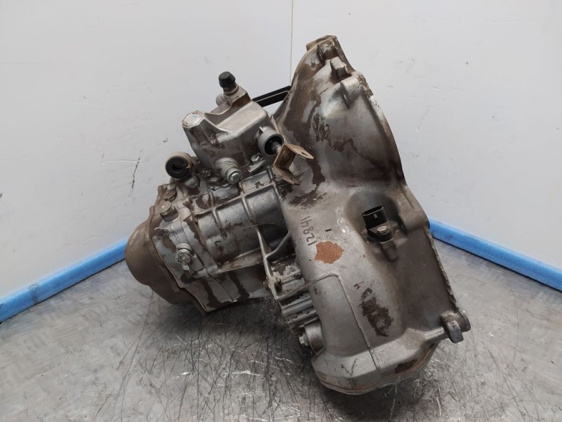 Recambio de caja cambios para opel tigra 1.4 16v referencia OEM IAM F13C374 B06092F13 5VELOCIDADES