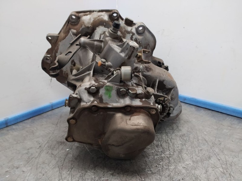 Recambio de caja cambios para opel tigra 1.4 16v referencia OEM IAM F13C374 B06092F13 5VELOCIDADES