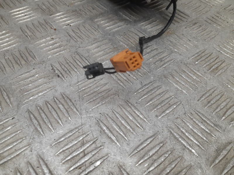 Recambio de retrovisor derecho para citroën c4 cactus 1.2 vti 82 referencia OEM IAM 021265  0411054