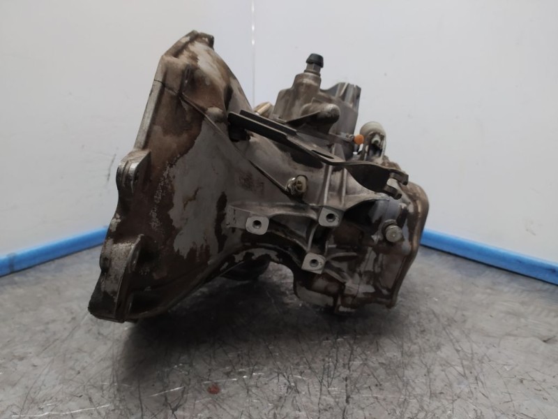 Recambio de caja cambios para opel tigra 1.4 16v referencia OEM IAM F13C374 B06092F13 5VELOCIDADES