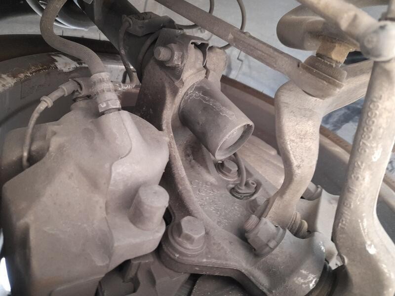 Recambio de mangueta delantera izquierda para bmw 3 (e90) 325 i referencia OEM IAM 31216793923  