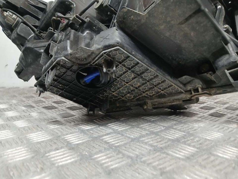 Recambio de faro izquierdo para toyota land cruiser (j15) vx referencia OEM IAM 8118560N20  XENON