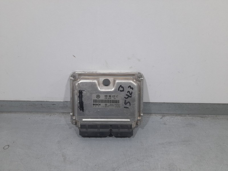 Recambio de centralita motor uce para seat cordoba berlina (6l2) signo/a referencia OEM IAM 038906019KT 0281011219 BOSCH