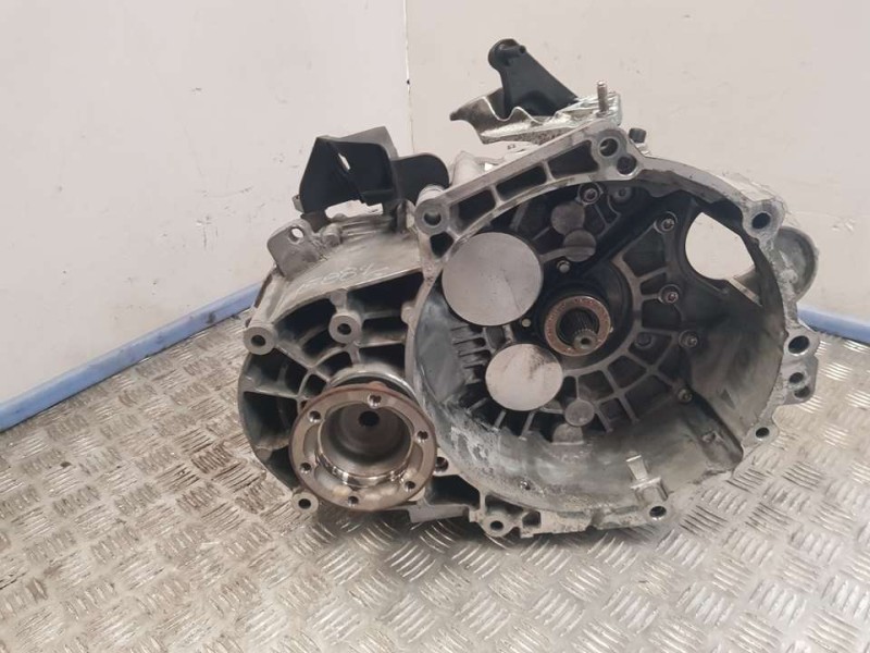Recambio de caja cambios para volkswagen scirocco (137) 2.0 tdi (103kw) referencia OEM IAM LHD 28099P02 6VELOCIDADES