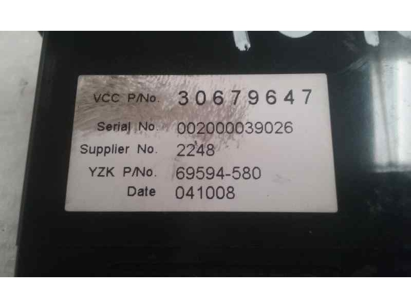 Recambio de pantalla multifuncion para volvo s40 berlina 1.6 d kinetic referencia OEM IAM 69594580 30679647 