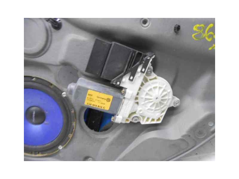 Recambio de elevalunas trasero derecho para volkswagen bora berlina (1j2) conceptline referencia OEM IAM   18 PINS